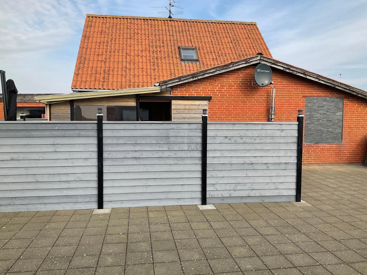Strandhytten Hvide Sande Buitenkant foto