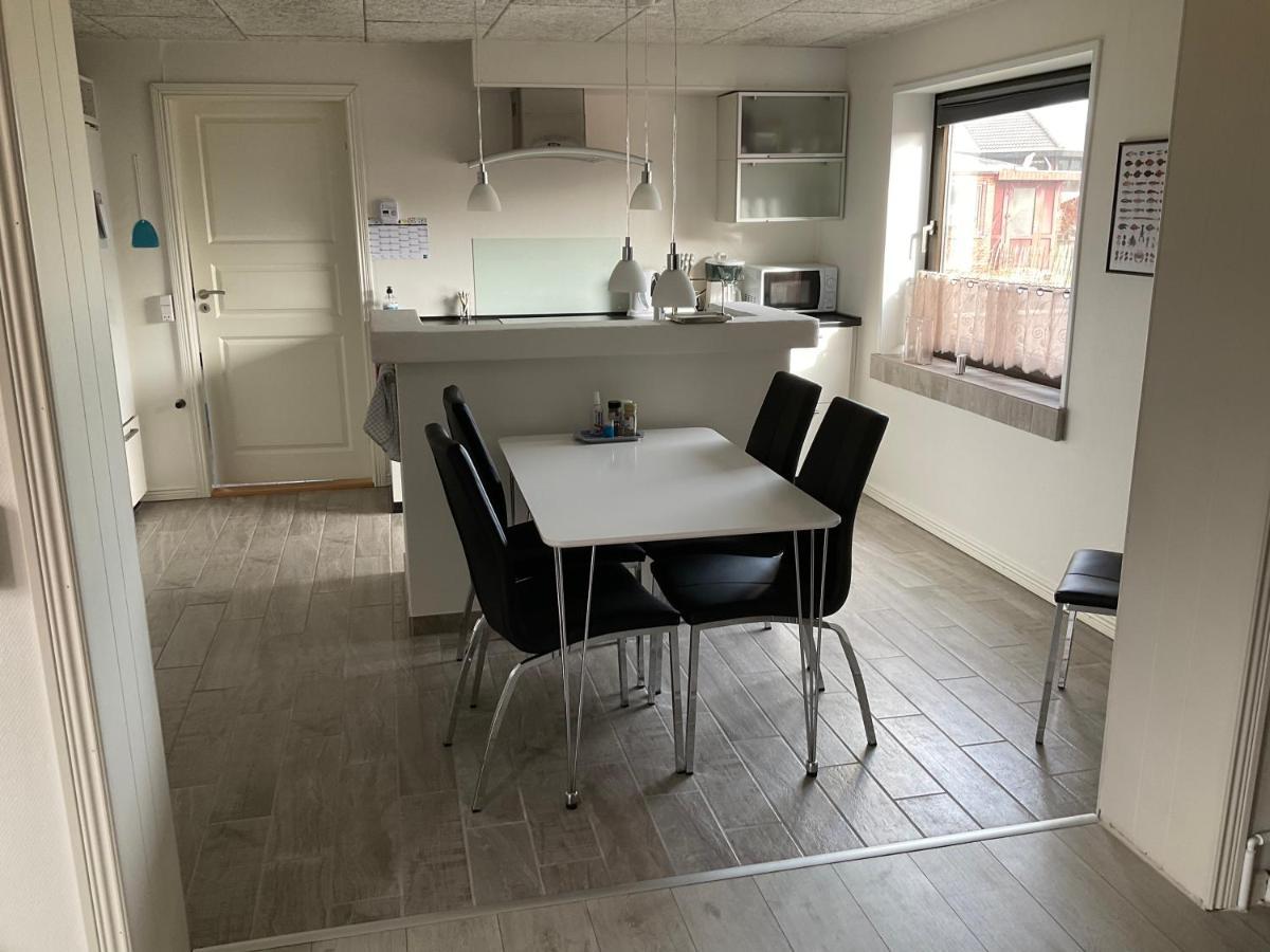 Strandhytten Hvide Sande Buitenkant foto